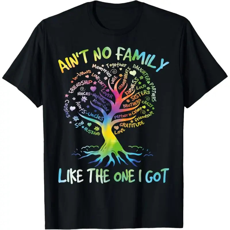 Women's Regular Fit Crew Neck Short-Sleeve Cotton Blend Tshirt - Lightweight Breathable Fabric, "Ain't No Family Like The One I Got" Graphic, Crew Neck for Easy Styling, Easy Streetwear Look, Family Reunion Casual Summer Top