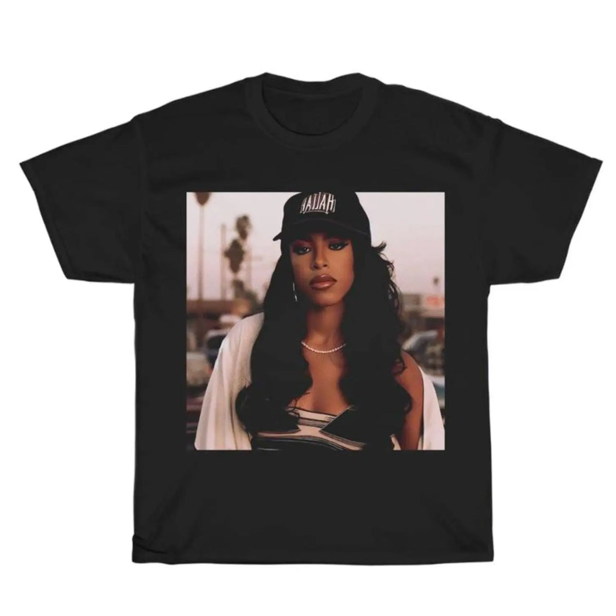 Women's Classic Relaxed Fit Short-Sleeve Vintage 90s Hip Hop Streetwear Graphic Rap Tee, Round Neck Tops with Soft Breathable Fabric for Everyday Wear,sohochic