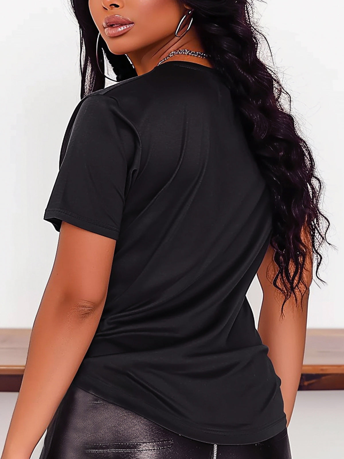 Graphic T-Shirt for Women with The Phrase 'Just Be Cool', Featuring a Crew Neck, Short Sleeves, And Made from Breathable And Soft Material, Perfect for Casual Wear in Spring And Summer
