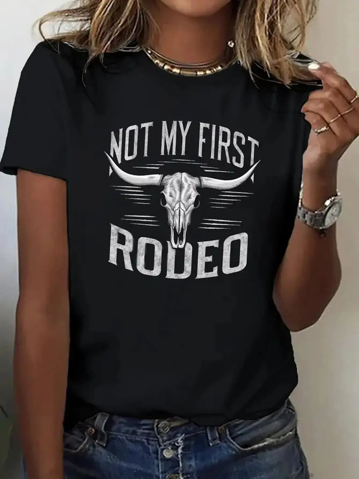 Women's Bull Skull Graphic Short-Sleeve Round Neck T-Shirt - 100% Soft Cotton Casual Summer Everyday Wear Tops