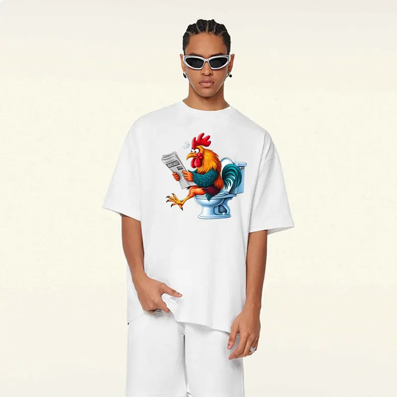 Men's Funny Rooster On Toilet Reading Newspaper Graphic Menswear T-Shirt - Oversized, Casual Short-Sleeve Humor Cartoon Print Streetwear Tops, Tshirt