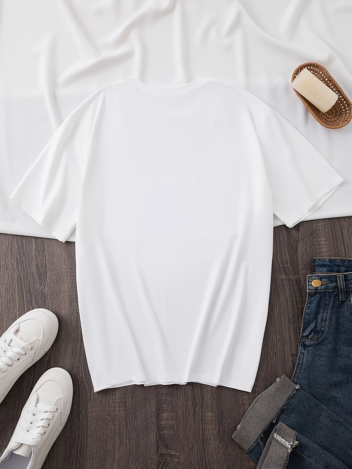 Letter Printed Round Neck T-shirt, Casual Short Sleeved Spring/summer Top, Women's Clothing